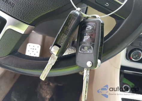 2013 Volkswagen Passat 2.0L Tdi Se from USA, damaged, VIN 1VWBN7A39DC077446